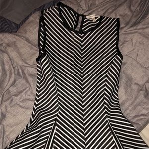 Black and white womens striped flowy dress
